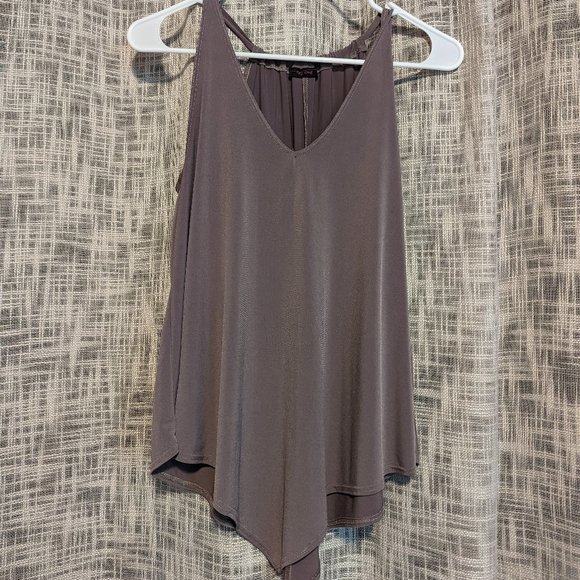 Adorable top - Picture 1 of 3